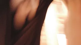 Знойная краля Giuliahoot трахает бритую пизду