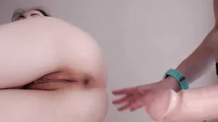 Похотливая сучка Artmaya дрочит пизду подруге