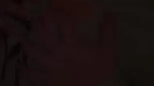 Сочная брюнетка Geniva дрочит пизду фаллосом