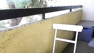 Сексуальная баба beabee нежно дрочит пизду