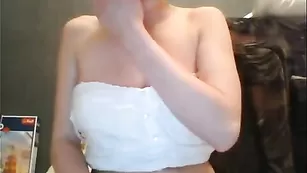 Захватывающая штучка pupi zefiro демонстрирует сексуальное тело