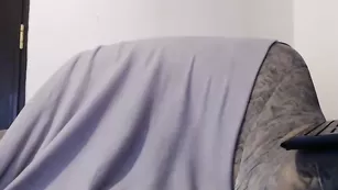 Шикарная блонда Sexy934 смачно теребит пизденку