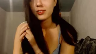 Темноволосая чертовка pippalee общается во фри чате