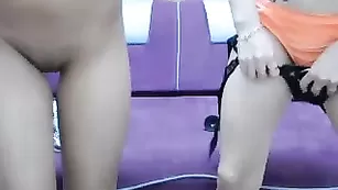 Красивые сучки Lettali трахают очко