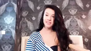 Красивая сучка Britanny_b долбится с секс машиной