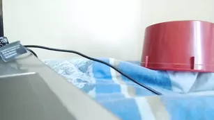 Милая дамочка Bigtroublelittlechina трахает в попку