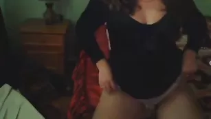 Шикарная малышка Lilia26 раздевается на вебку