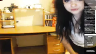 Похотливая шкура Sandra_Tay разминает большие титьки