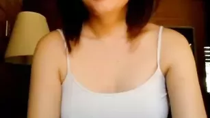 Захватывающая куколка H0rnyH0useWif3 ласкает вагину