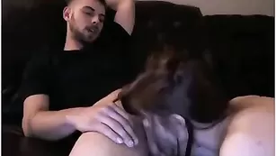 Похотливая малышка BlazeFyre трахается с чуваком