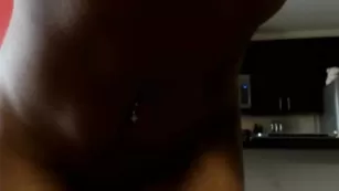 Дивная пассия Carmen Bella извивается обнаженная