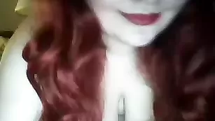 Импозантная чертовка Lustyliz дрочит вагинальное отверстие