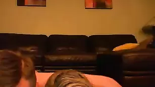 Шальная самка трахается с парнем Bigdaddyandblondie