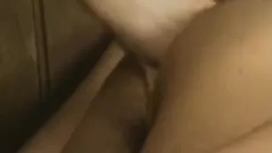 Милая брюнетка Vetta отсосала пенис и дала в киску