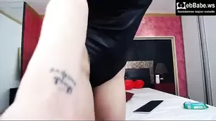 Симпатичная куколка CelinneAnn общается во фри чате