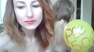 Шальные телки Analbutterfly85 занимаются анальной дрочкой