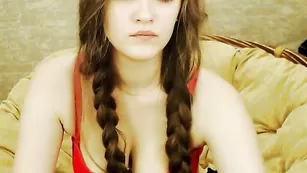 Пылкая детка Tina_dous0n теребит вагину секс игрушкой