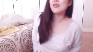 Импозантная пассия J_ane934 дрочит мокрую вагину