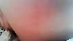 Шальная малышка Matildaxxx ласкает интимные места
