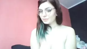 Пикантная малышка Anita_Berger ласкает сочную грудь