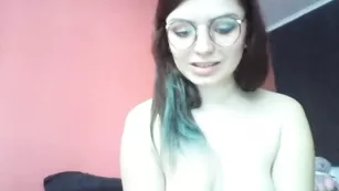 Пикантная малышка Anita_Berger ласкает сочную грудь