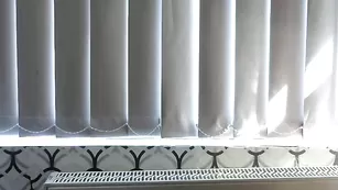 Строптивая бестия Pink4uu дрочит пилотку