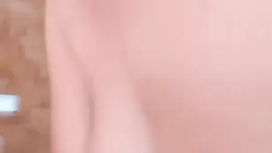 Озорная самка Aalliyahh шалит с секс игрушками