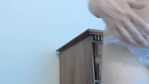 Аппетитная шкура Sunny_delight демонстрирует упругую попку