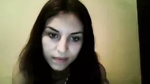 Аппетитная дамочка Zerrynbiju наминает крупные сиси