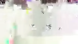 Симпатичные девушки Mezmeranda раздеваются перед камерой