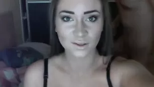 Грудастая шалава Mrandmrsincredible трахается в пизду