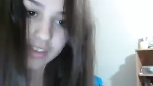 Грудастая крошка Bestloryy демонстрирует обнаженное тело