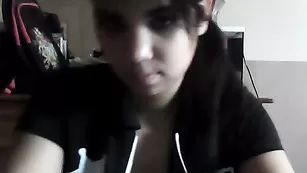 Импозантная чертовка Toujourla60 наминает большие сиси