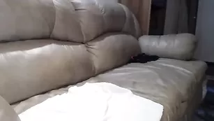 Шальная кобыла Lenoreandjasonsroom отсасывает сочный хер