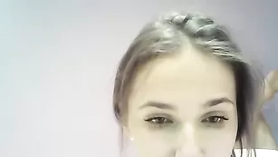 Строптивые шлюхи Gomezlorette мастурбируют пизду