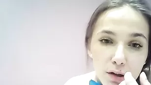 Строптивые шлюхи Gomezlorette мастурбируют пизду