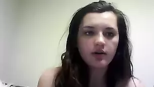 Темноволосая детка Racheladante демонстрирует свое тело