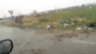 Сексуальные телочки Mezmeranda мастурбируют в машине