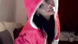 Сочная путана Xxxwildcatxxx соблазняет большими сиськами