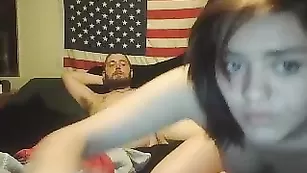 Американская парочка Minksky трахается на фоне флага