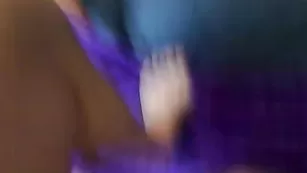 Черноволосая сука Coupleforhotsex отсасывает хер и трахается