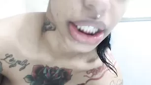 Экзотичная негритянка Creamyexotica демонстрирует пышные формы