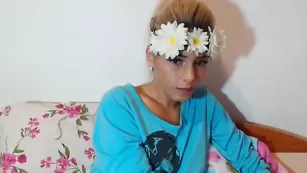 Соблазнительная блонда Sweet_ary трахается секс игрушками