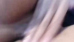 Грудастая латинка Tata_Latina смачно мастурбирует пизду