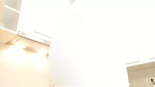 Шикарная бабенка Sexygirlforyouuu ласкает упругие сиськи