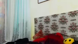 Бесподобная ниндзя Sweetcaramel69 ласкает сосочки