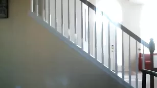 Сексуальная куколка Miss_bee позирует в нижнем белье