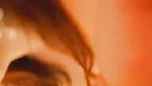 Пышная блонда Candylove4u дрочит бритую киску