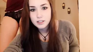 Аппетитные подружки Birdylovesit шалят во фри чате