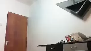 Пошлая дамочка Taniapassion развлекается в привате